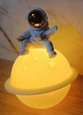 Lámpara De Escritorio Led De Astronauta
